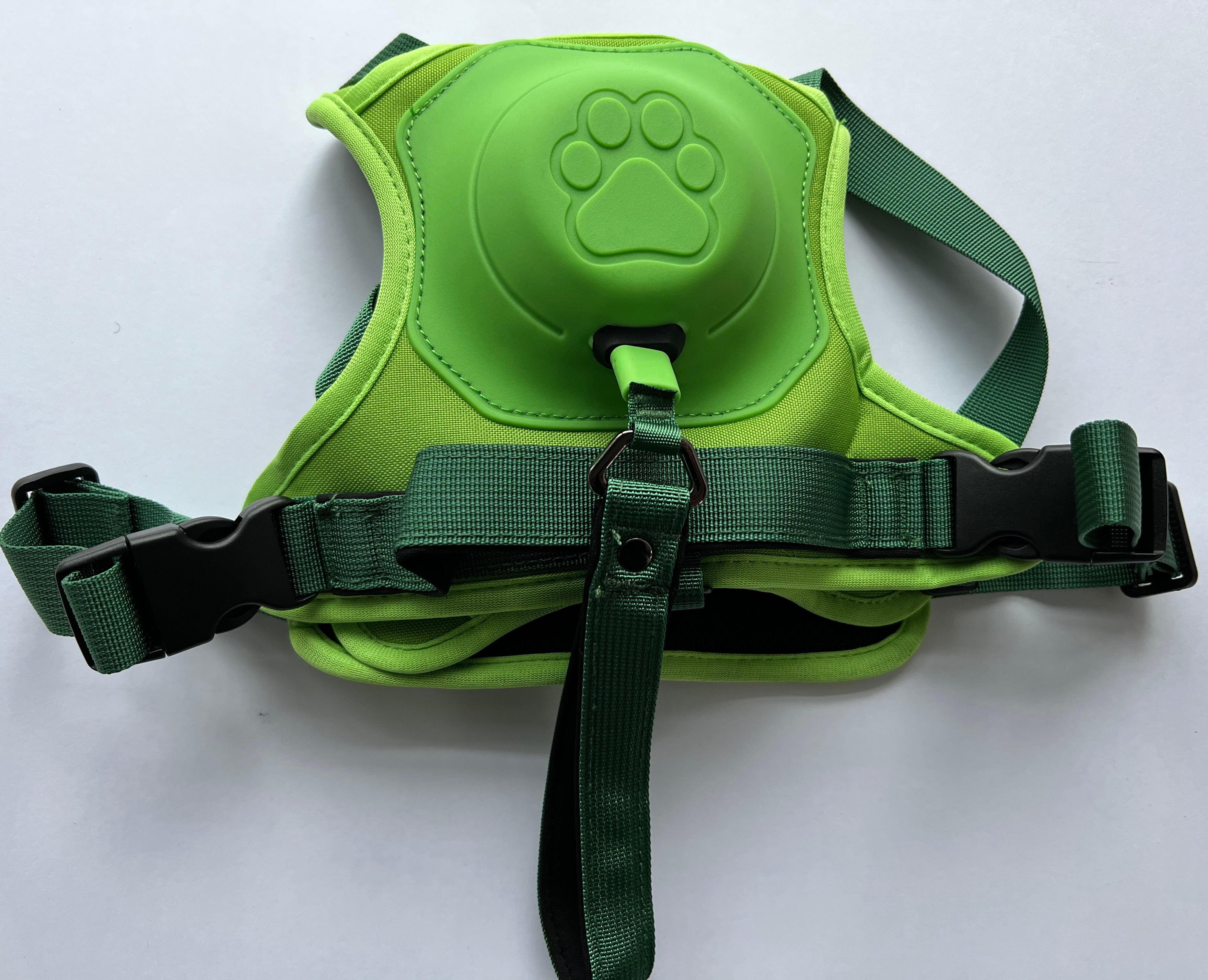 RetraHarn™:Your All-in-One Retractable Leash and Harness